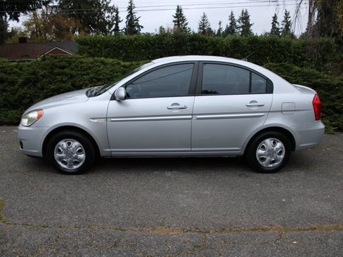 Used 2007 Hyundai Accent GLS image 12