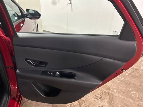 Certified 2025 Hyundai Elantra Sport FWD image 30