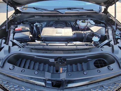 Certified 2025 Cadillac Escalade Sport Platinum AWD/4WD image 30