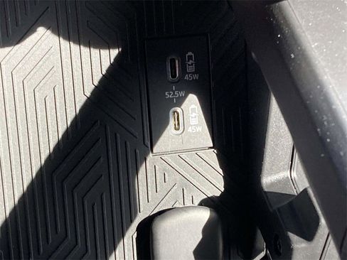 Used 2024 Toyota Tacoma TRD Off-Road image 14