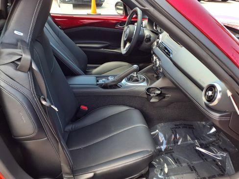 New 2026 MAZDA MX-5 Miata RF Grand Touring w/ Weather Package RWD image 21