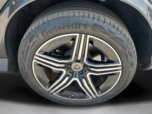 Certified 2025 Mercedes-Benz GLC 300 4MATIC image 29