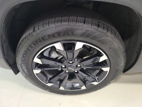 Used 2026 Chevrolet Equinox RS w/ LPO, Floor Liner Package AWD/4WD image 42