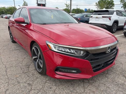 Used 2019 Honda Accord Sport image 3