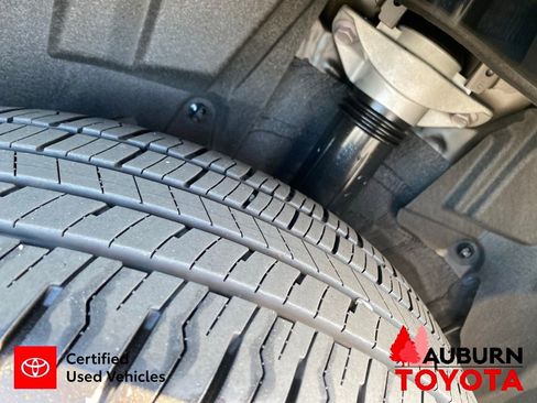 Certified 2025 Toyota RAV4 SE AWD/4WD image 11
