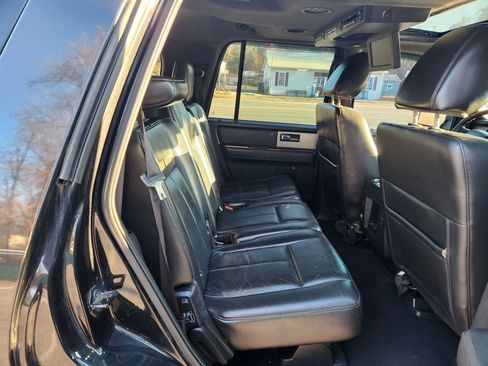 Used 2010 Ford Expedition Limited image 21
