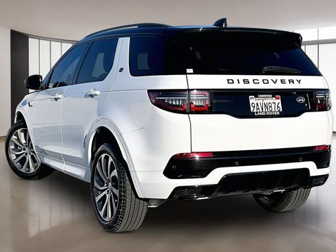 Certified 2022 Land Rover Discovery Sport SE R-Dynamic AWD/4WD image 4