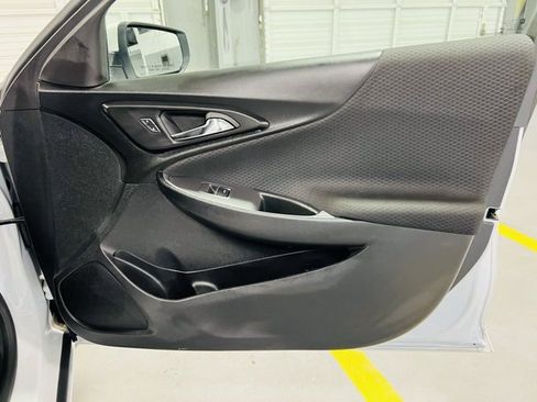 Used 2024 Chevrolet Malibu LT image 35