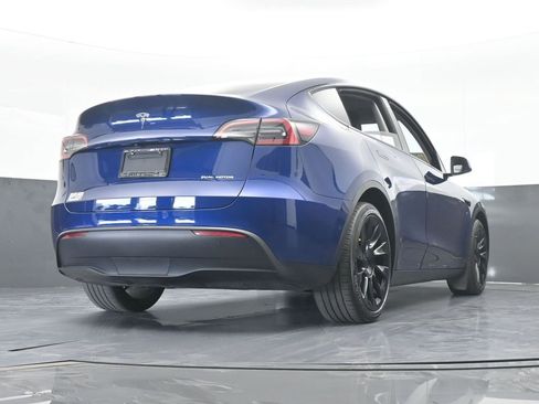 Used 2021 Tesla Model Y Long Range image 61