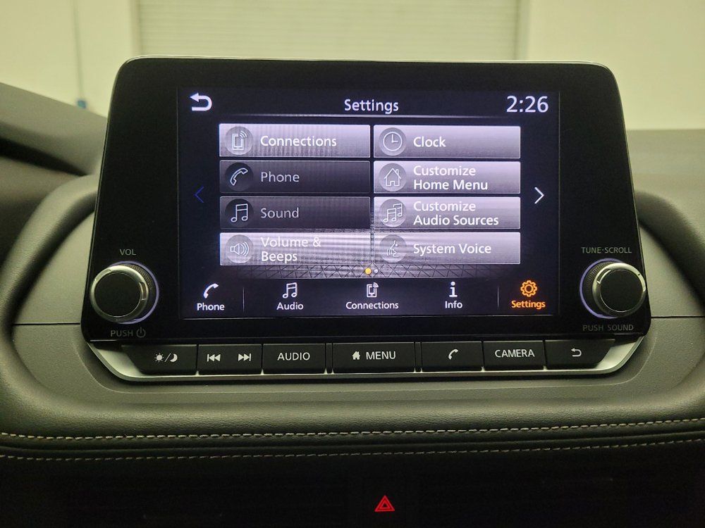 Used 2024 Nissan Rogue S FWD image 25