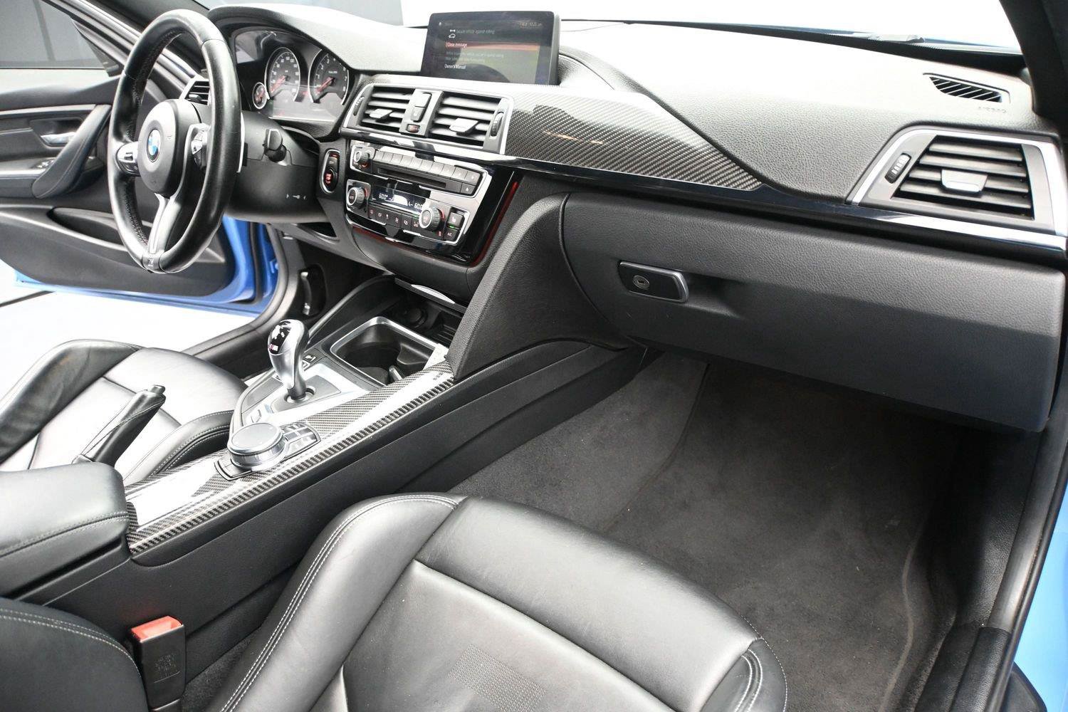 Used 2018 BMW M3 RWD image 25