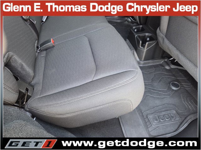 Certified 2022 Jeep Wrangler Unlimited Sport AWD/4WD image 29