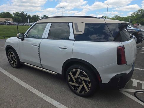 New 2027 MINI Cooper Countryman SE w/ Comfort Package Max AWD/4WD image 3