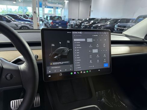 Used 2022 Tesla Model Y Performance AWD/4WD image 18