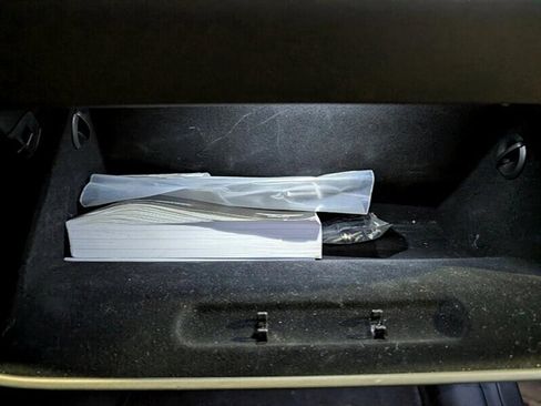 Used 2025 Genesis GV70 2.5T image 32