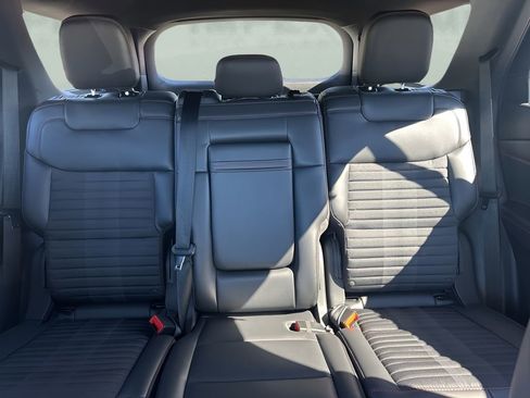 Used 2025 Ford Explorer ST-Line w/ Premium Package image 12