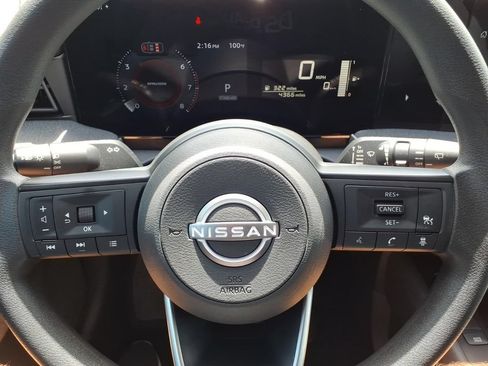 Used 2026 Nissan Kicks SV FWD image 14