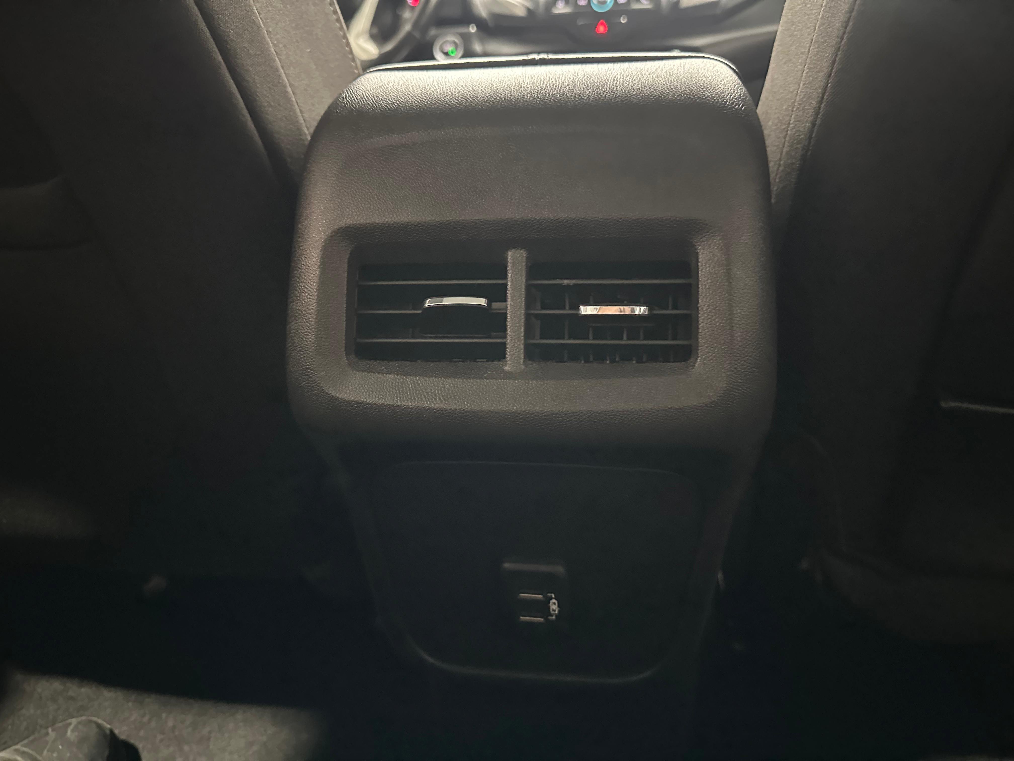 Used 2020 GMC Terrain SLE FWD image 22