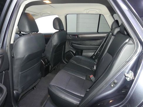 Used 2016 Subaru Outback 2.5i Limited AWD/4WD image 27