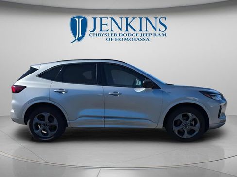 Used 2024 Ford Escape ST-Line AWD/4WD image 3