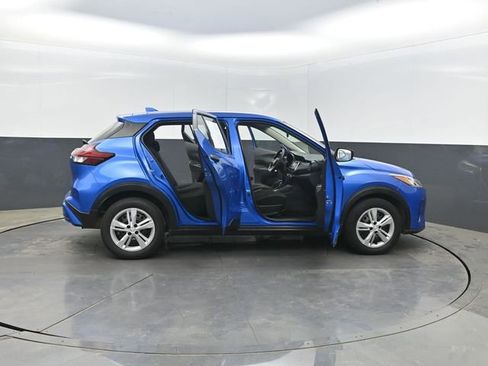 Used 2021 Nissan Kicks S image 34