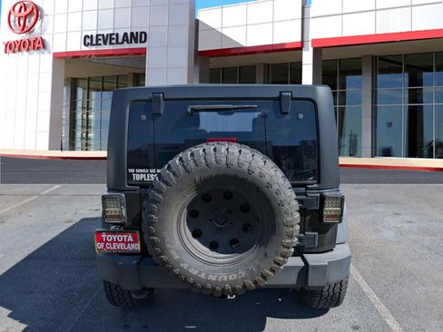 Used 2017 Jeep Wrangler Unlimited Sport w/ Quick Order Package 24S image 5