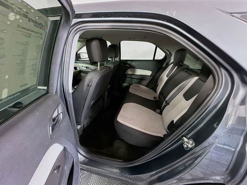 Used 2017 Chevrolet Equinox LS image 21