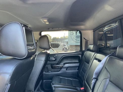 Used 2016 GMC Sierra 2500 Denali w/ Duramax Plus Package image 9