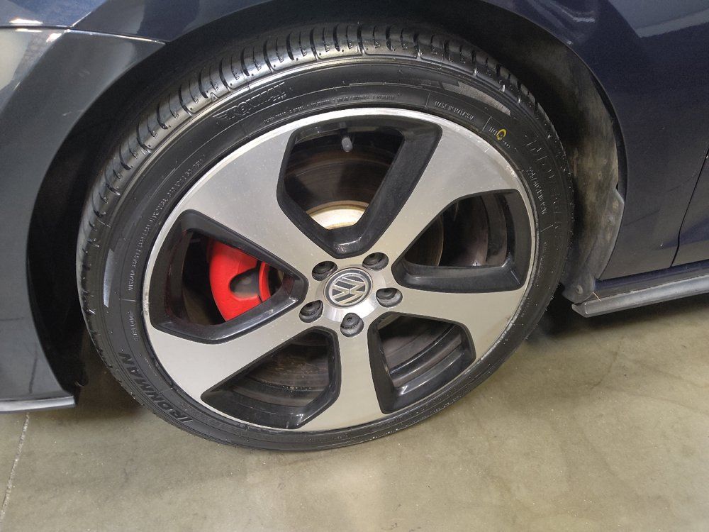 Used 2017 Volkswagen GTI S FWD image 31