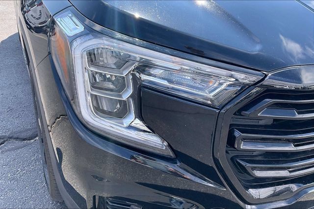 Used 2024 GMC Terrain SLE w/ Elevation Edition FWD image 31