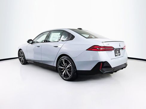 New 2026 BMW 530i xDrive w/ M Sport Package AWD/4WD image 5