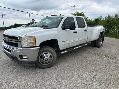 Used 2011 Chevrolet Silverado 3500 LT w/ Interior Plus Package AWD/4WD image 1