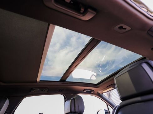 Certified 2023 Porsche Cayenne image 29