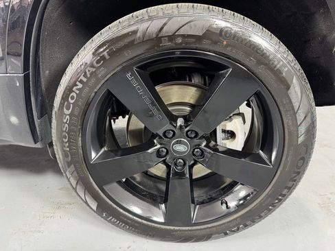 Used 2024 Land Rover Defender 110 X-Dynamic SE image 28