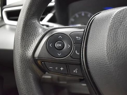 Used 2023 Toyota Corolla LE FWD image 23