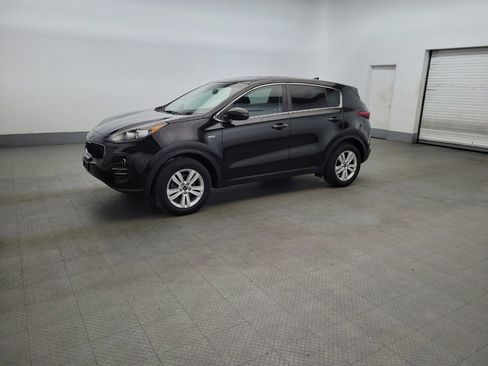 Used 2019 Kia Sportage LX AWD/4WD image 2