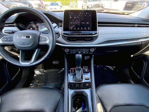 Certified 2022 Jeep Compass Latitude w/ Convenience Group image 14