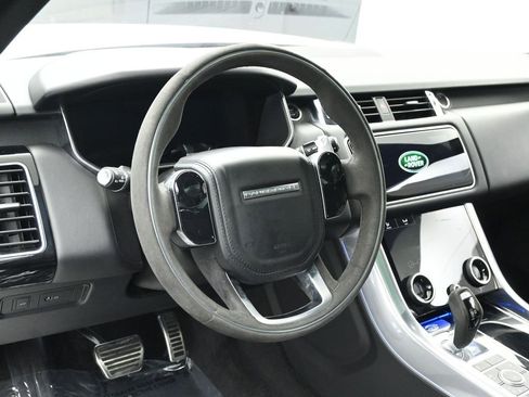 Used 2020 Land Rover Range Rover Sport HST image 25