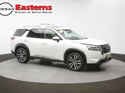 Used 2023 Nissan Pathfinder Platinum AWD/4WD image 51