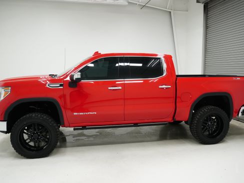 Used 2019 GMC Sierra 1500 SLT AWD/4WD image 6