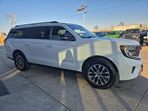 Used 2025 Ford Expedition Max Platinum image 12