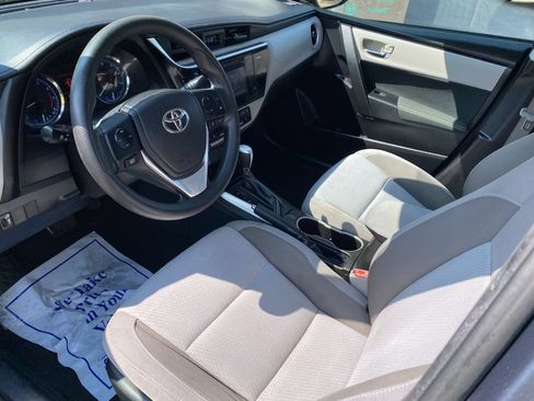 Used 2017 Toyota Corolla LE w/ Carpet Mat Package (TMS) FWD image 12