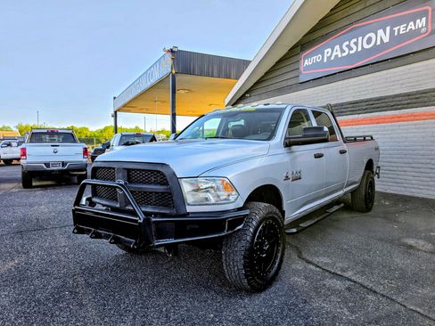 Used 2014 RAM 3500 Tradesman w/ Chrome Appearance Group AWD/4WD image 1