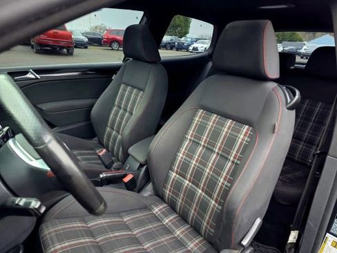 Used 2013 Volkswagen GTI 2-Door image 25