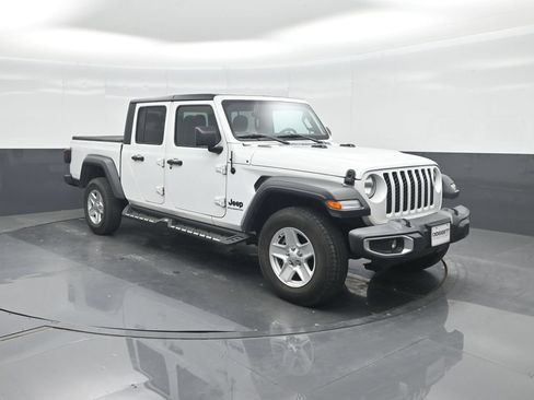 Used 2023 Jeep Gladiator Sport AWD/4WD image 8
