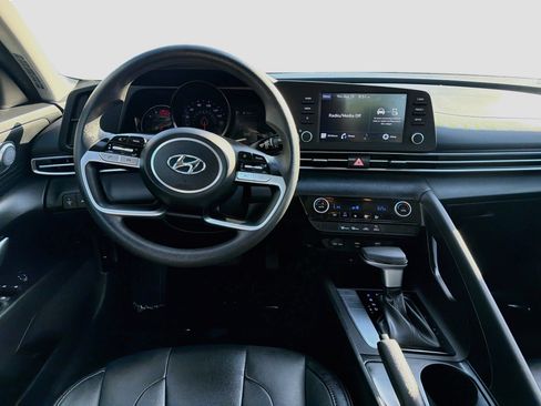 Used 2023 Hyundai Elantra SEL FWD image 20