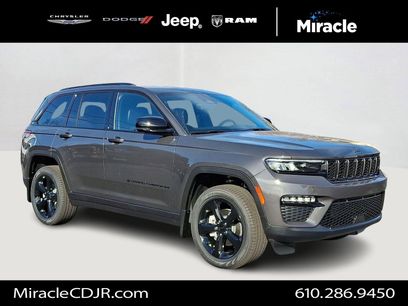 New 2025 Jeep Grand Cherokee Limited w/ Black Appearance Package