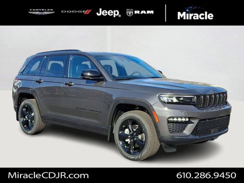 New 2025 Jeep Grand Cherokee Limited w/ Black Appearance Package image 1