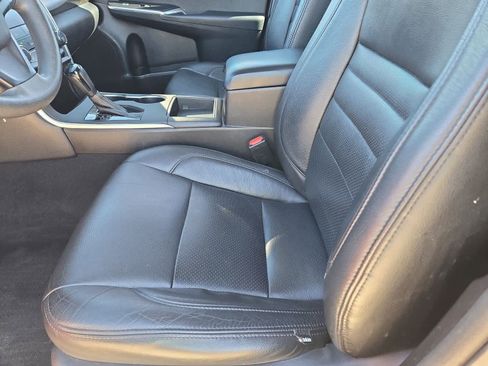 Used 2017 Toyota Camry LE image 15