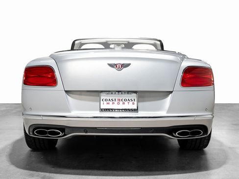 Used 2017 Bentley Continental GT image 15